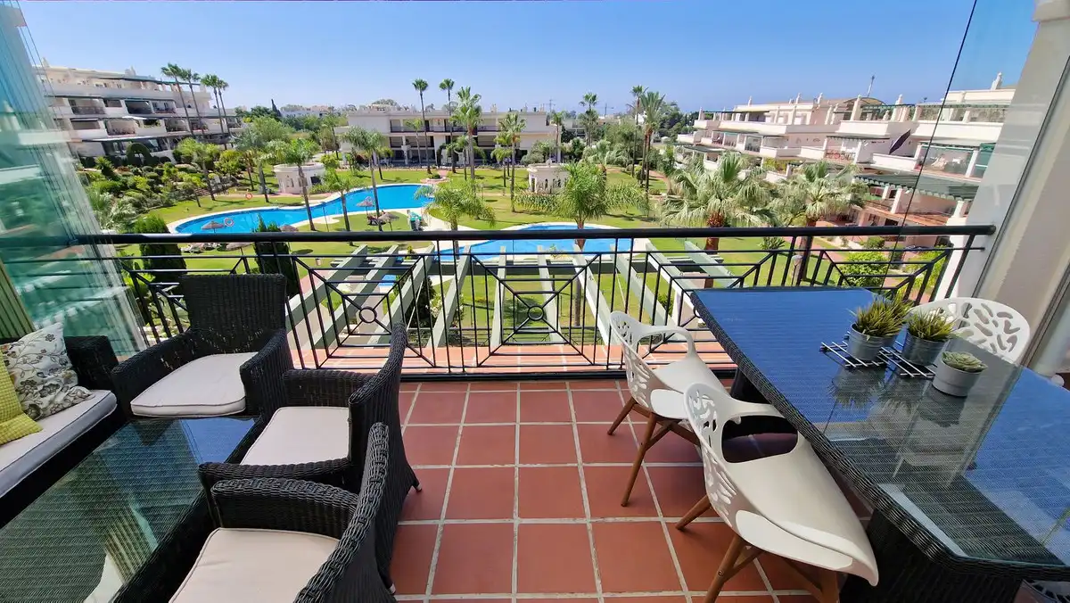 Penthouse with lift for sale in Nueva Andalucía, imagen 2