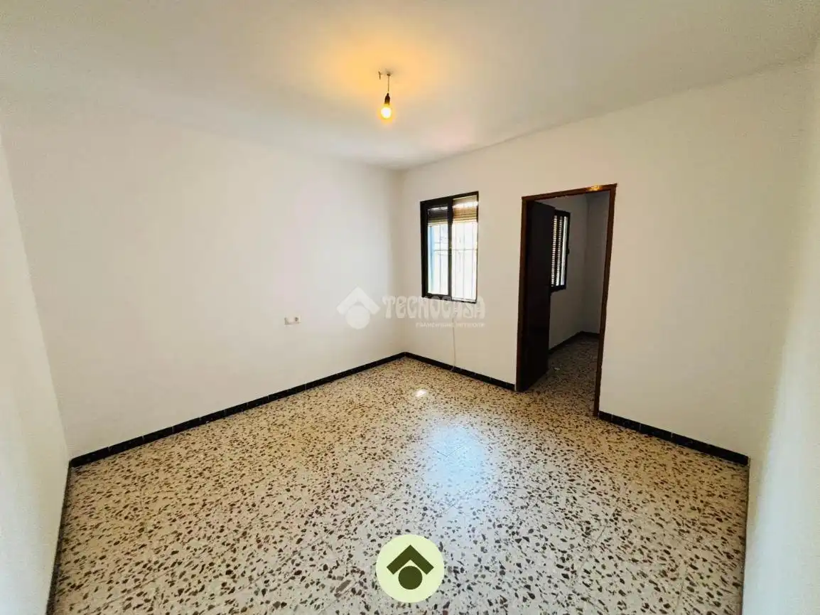 Casa adosada en venta en Adamuz