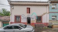 Vista exterior de Casa adosada en venda en Langreo