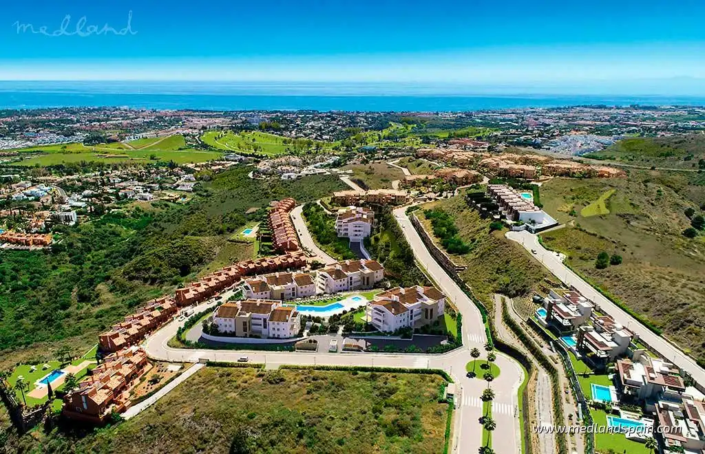Apartment with pool for sale in El Paraíso, imagen 3