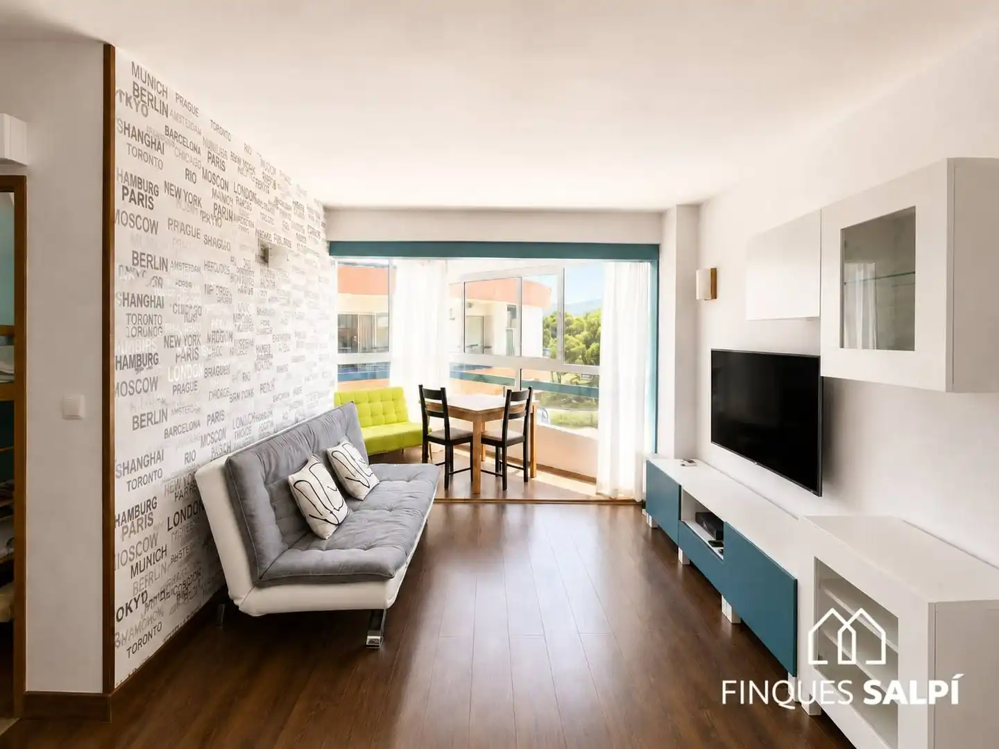 Appartement compact à vendre à Onze de Setembre