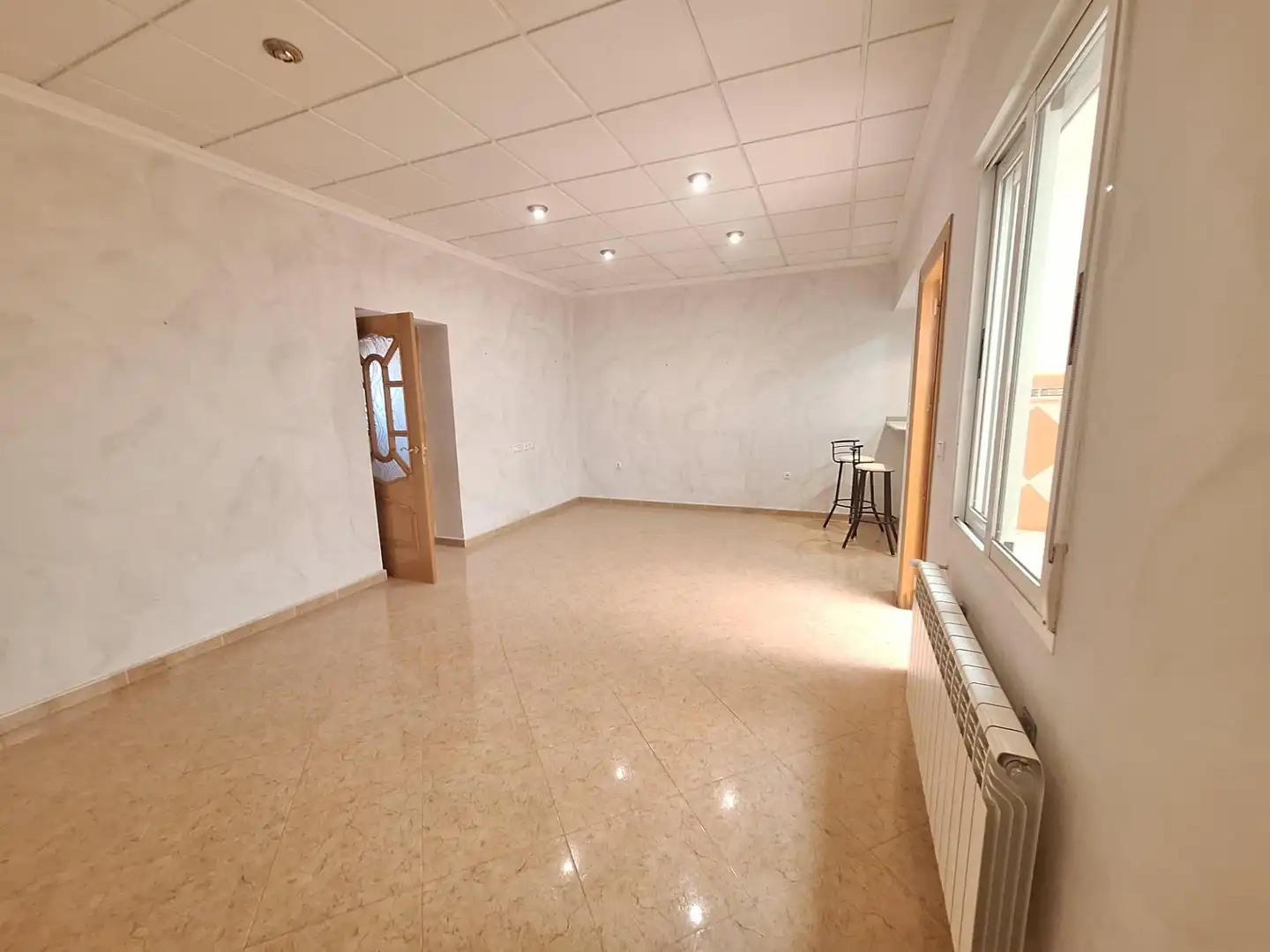 Sala de estar de Casa o chalet en venta en Algueña con Calefacción, Balcón y Jacuzzi