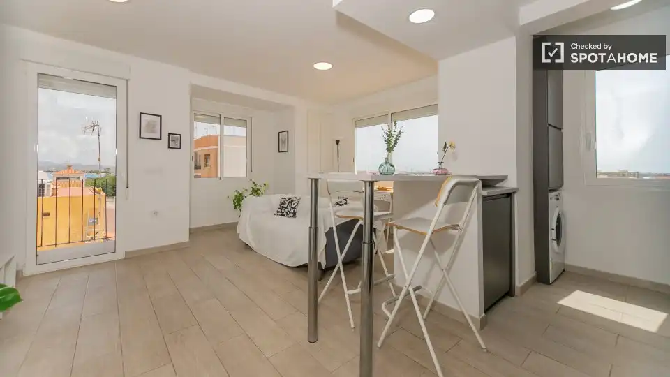 Room in Puçol Ciudad