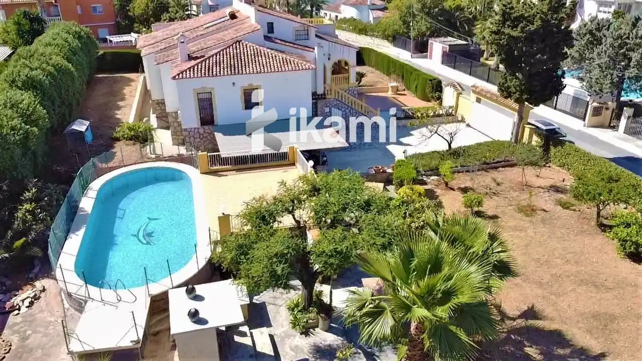 Garden of Houses for sale in Dénia  with Air Conditioner, Heating and Private garden
