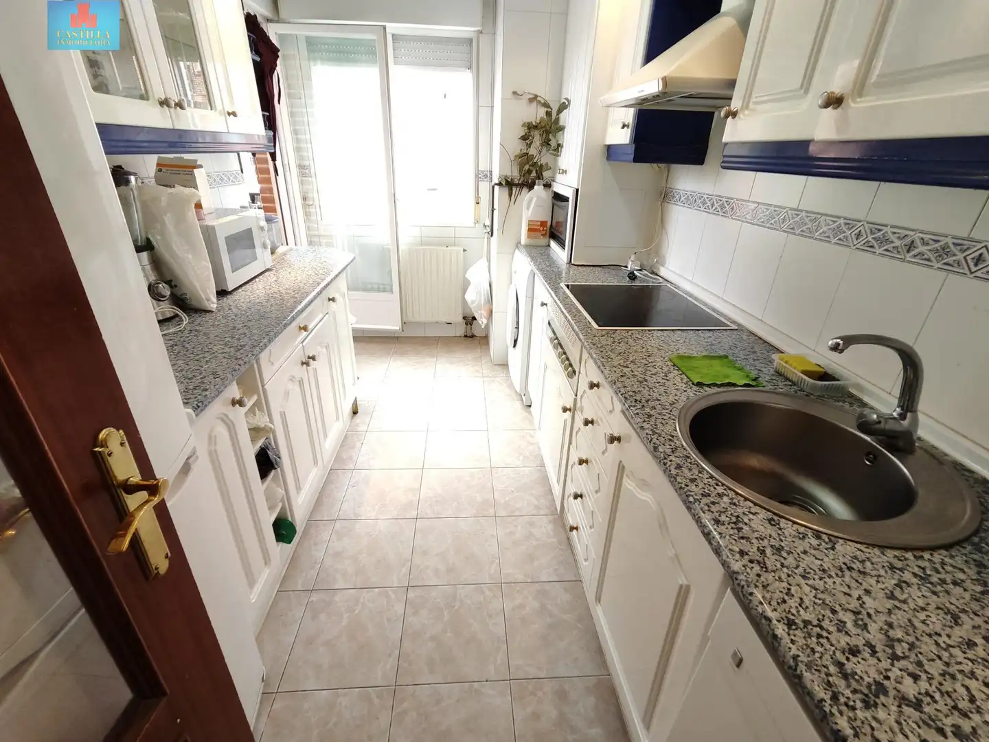 Cocina de Piso en venta en Ávila con Calefacción, Terraza y Trastero