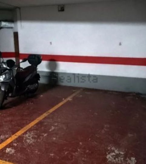 Foto 2 de Garatge de lloguer a Calle de Pedro Lapuyade, 6, Barrio de San José, Zaragoza Capital