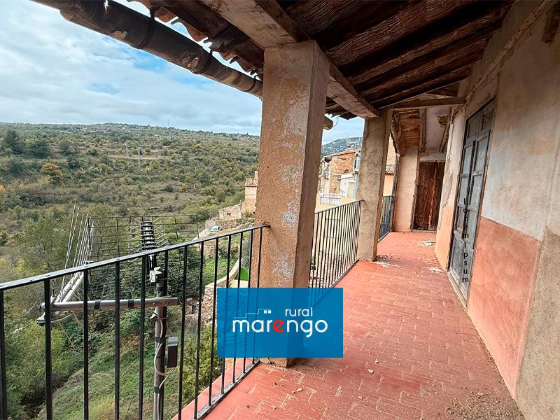 Vista exterior de Casa o xalet en venda en Cinctorres amb Terrassa
