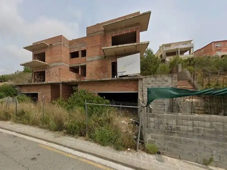 Wohngebäude zum Verkauf in Carrer Torre dels Escipions 64