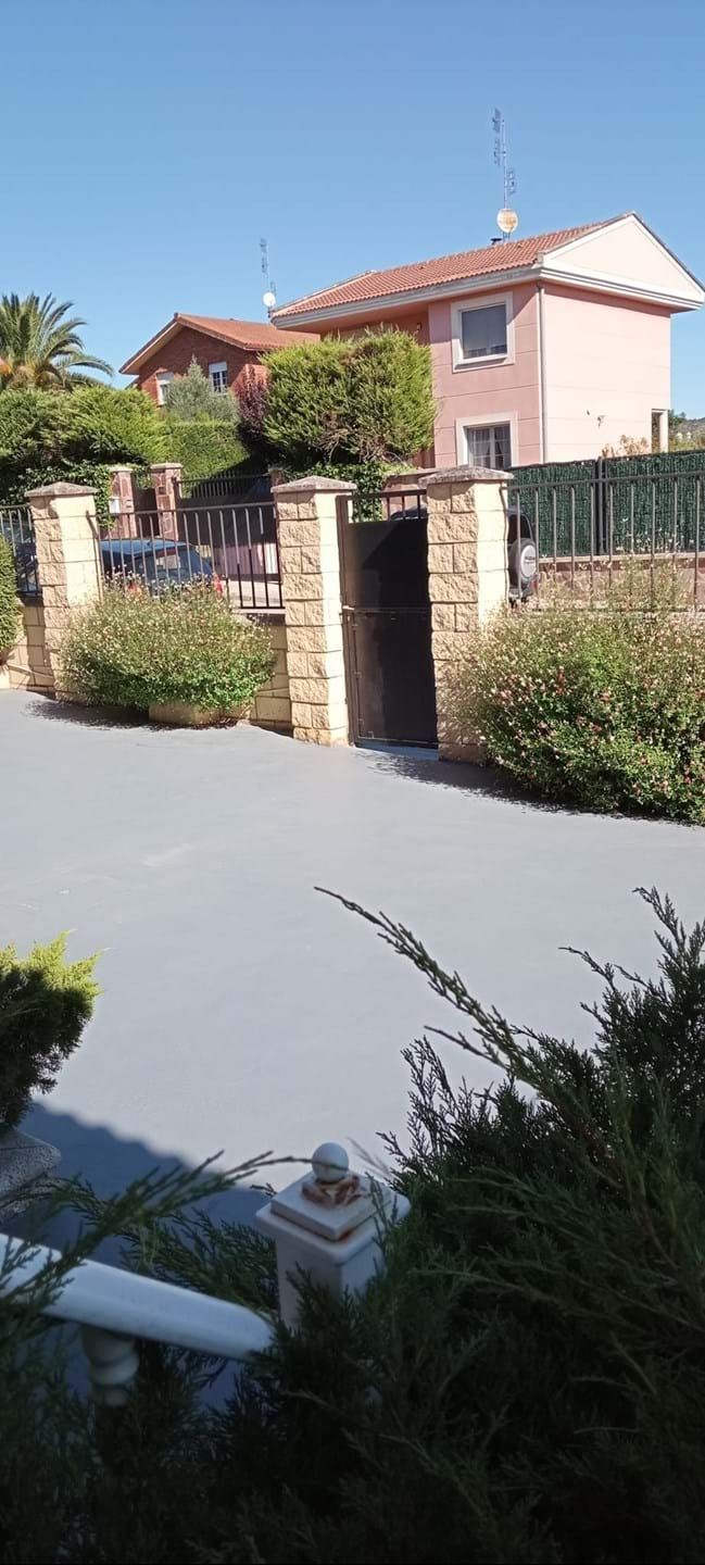 Vista exterior de Casa o xalet en venda en Miranda de Ebro amb Moblat