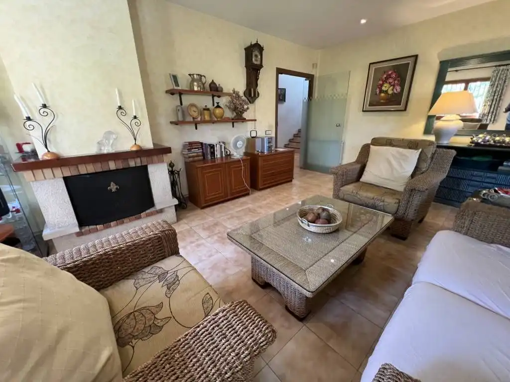 Living room of Houses for sale in El Vendrell  with Air Conditioner, Heating and Private garden