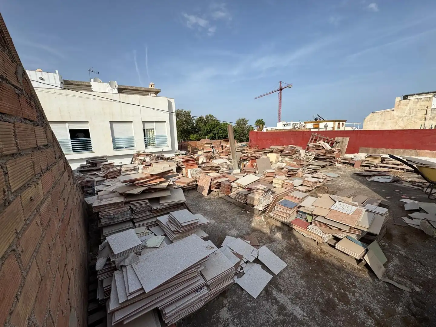 Außenansicht von Fabrikhallen zum Verkauf in Torremolinos