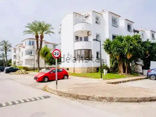 Apartament amb piscina de lloguer a Oliba 43, imagen 3