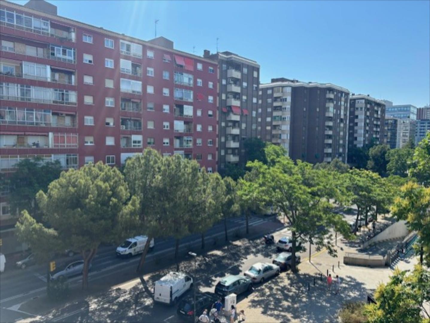 Exterior view of Flat to rent in  Zaragoza Capital  with Terrace