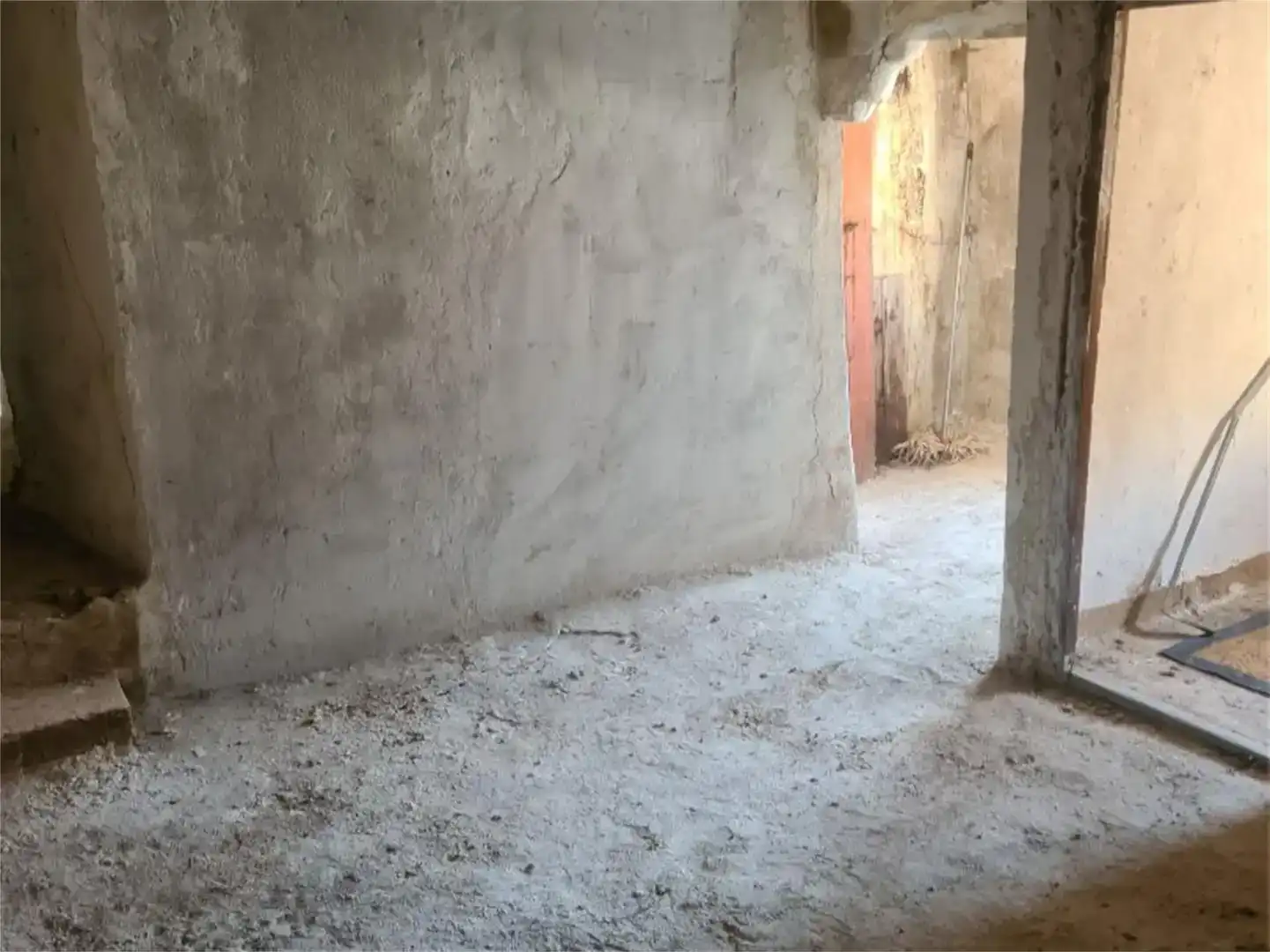 Casa adosada en venta en Huélamo