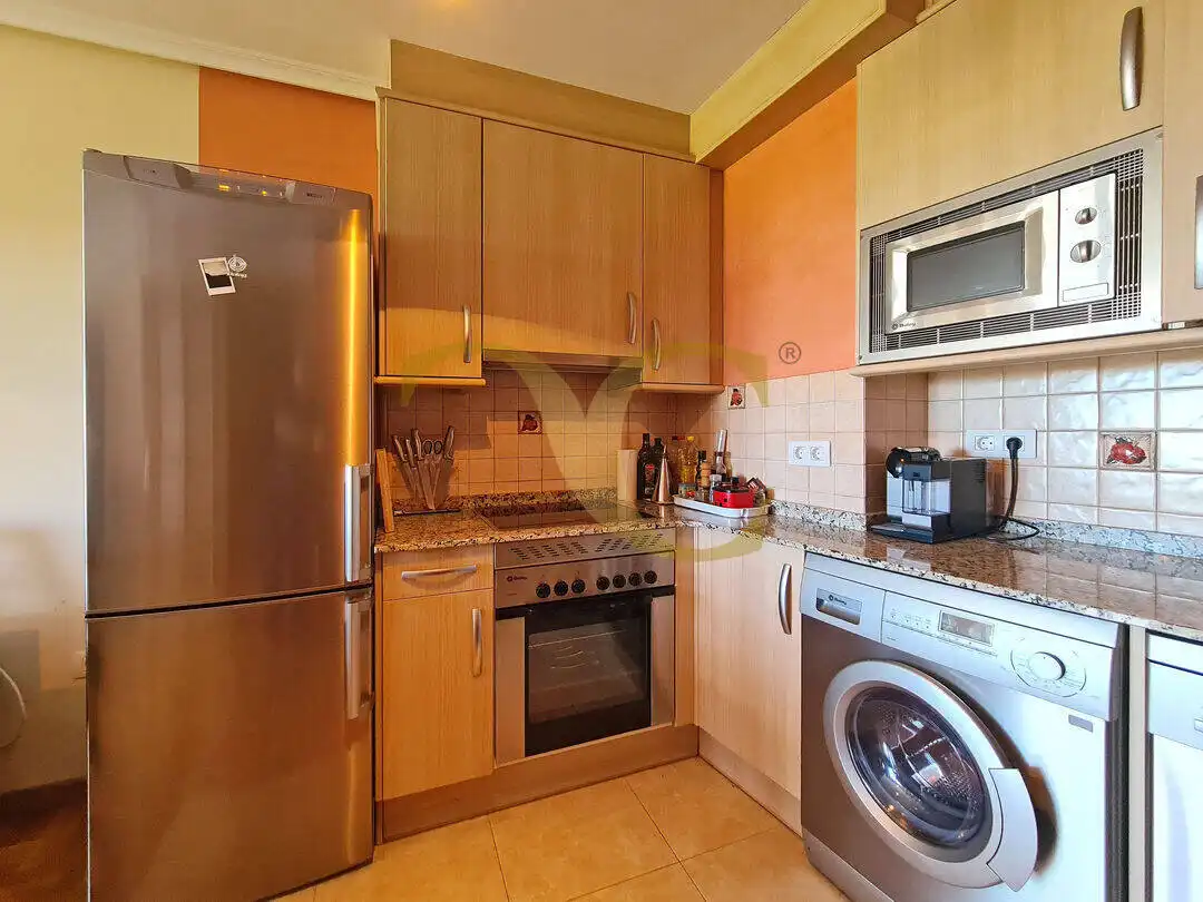 Cocina de Dúplex en venta en Soto del Barco con Calefacción y Amueblado
