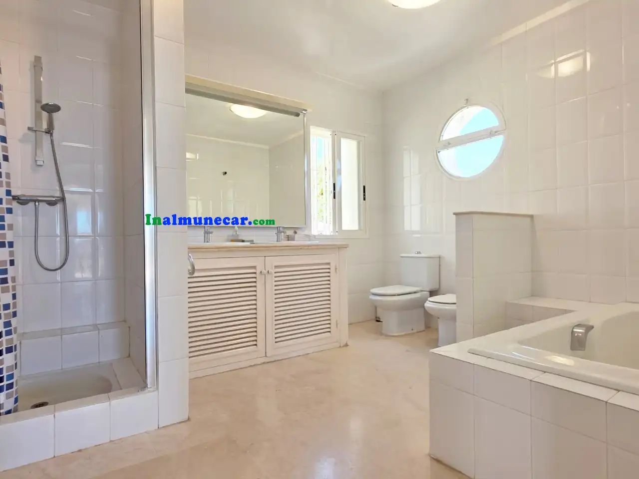 Baño de Casa o chalet en venta en Almuñécar con Aire acondicionado, Calefacción y Terraza