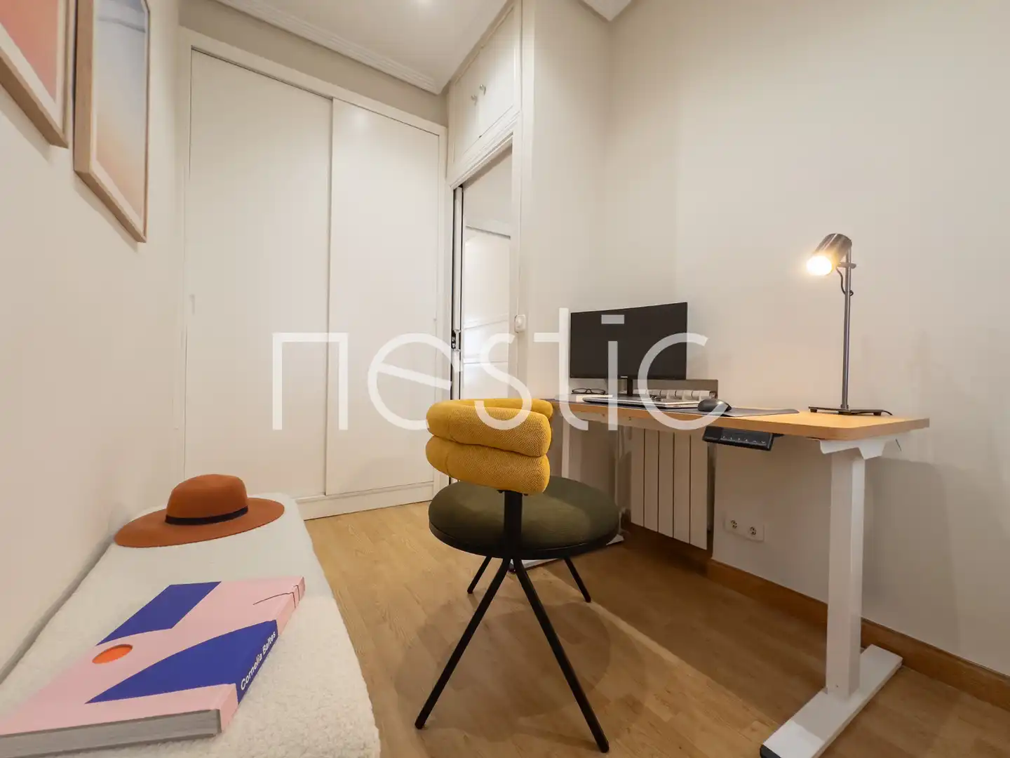 Schlafzimmer von Wohnungen zur Miete in Madrid mit Klimaanlage, Heizung und Möbliert