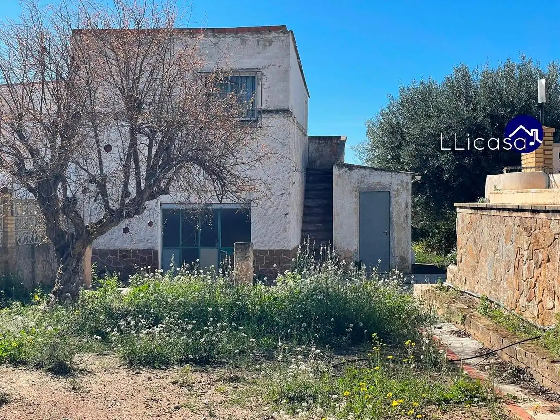 Vista exterior de Casa o chalet en venta en La Pobla de Vallbona con Calefacción, Jardín privado y Terraza