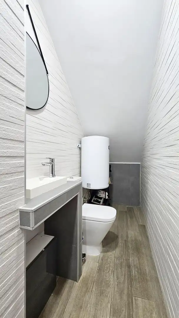 Baño de Casa o chalet en venta en La Rinconada con Aire acondicionado