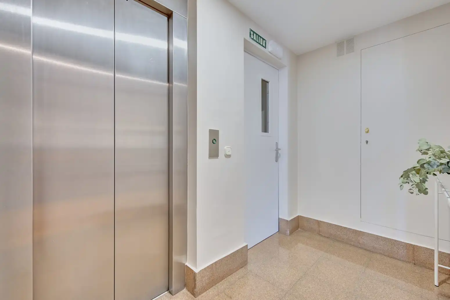 Flat for sale in  Pamplona / Iruña  with Air Conditioner, Heating and Parquet flooring