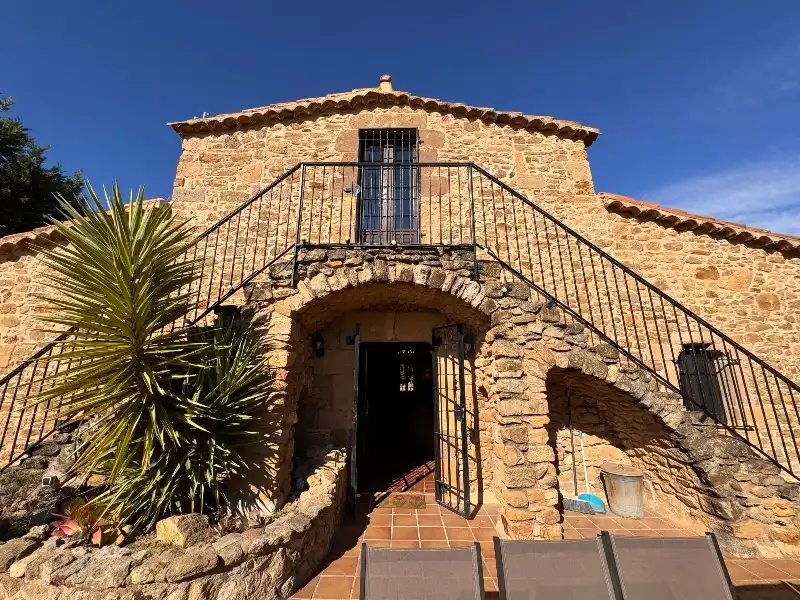 Vista exterior de Finca rústica en venta en Ullastret con Aire acondicionado, Calefacción y Jardín privado