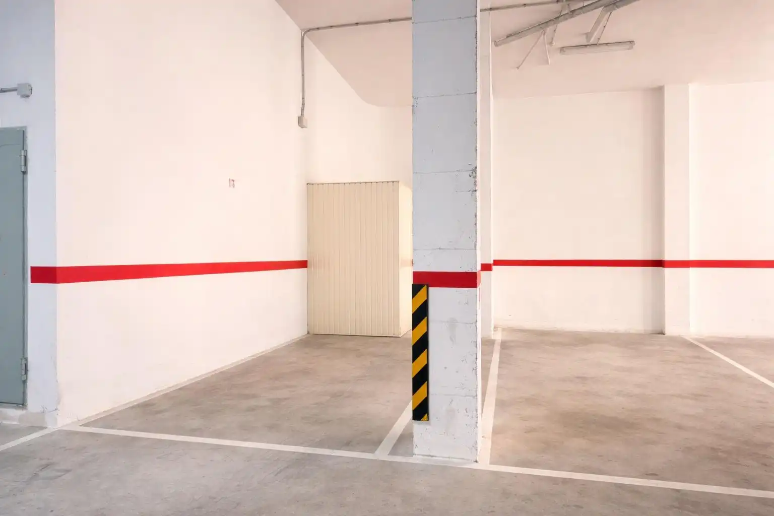 Parkplatz von Dachboden zum Verkauf in Sorvilán mit Terrasse und Möbliert