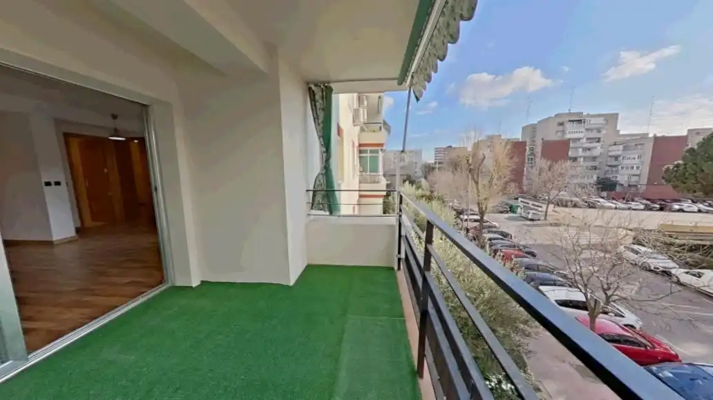Vista exterior de Pis en venda en Móstoles amb Calefacció i Traster