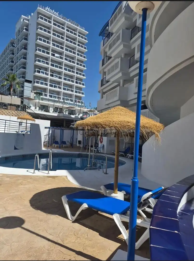 Piscina de Apartamento en venta en Benalmádena con Aire acondicionado, Calefacción y Terraza