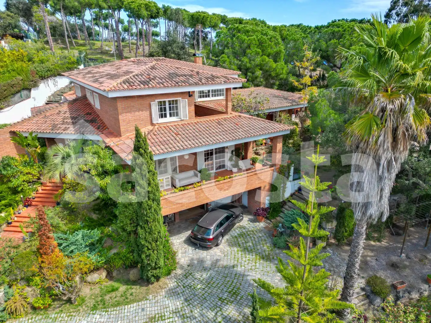 Vista exterior de Casa o xalet en venda en Lloret de Mar amb Calefacció, Jardí privat i Parquet