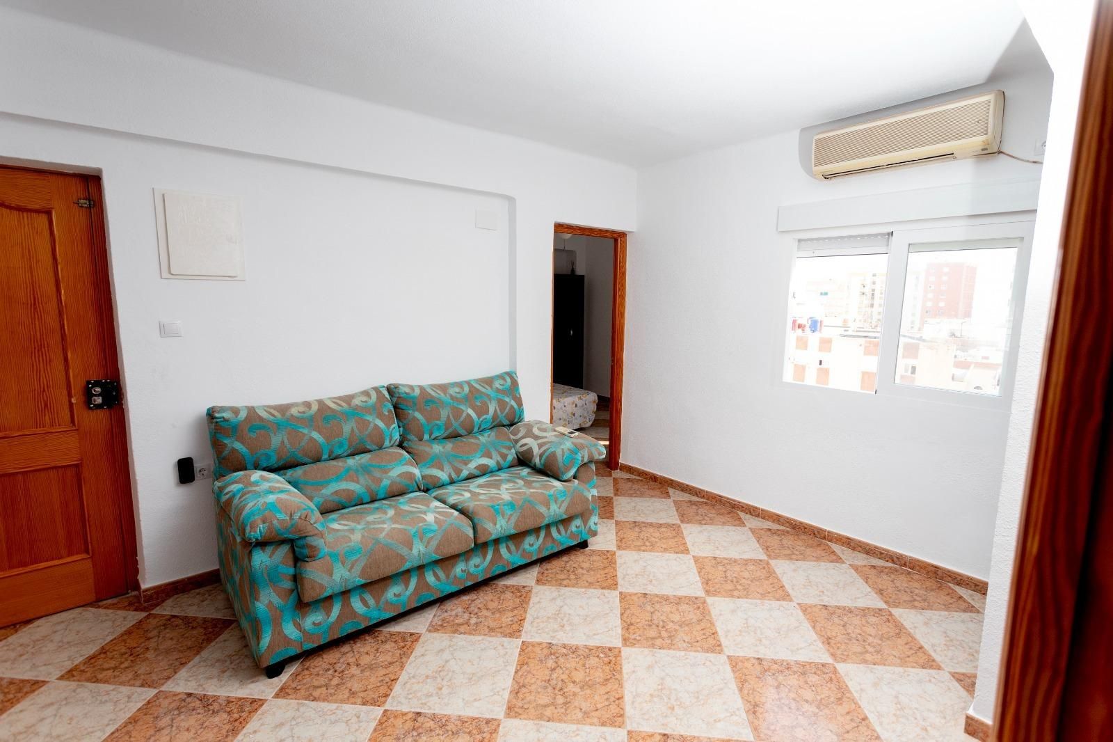 Pis en venda a  JAUL, 82, Ciudad Jardín - Tagarete - El Zapillo