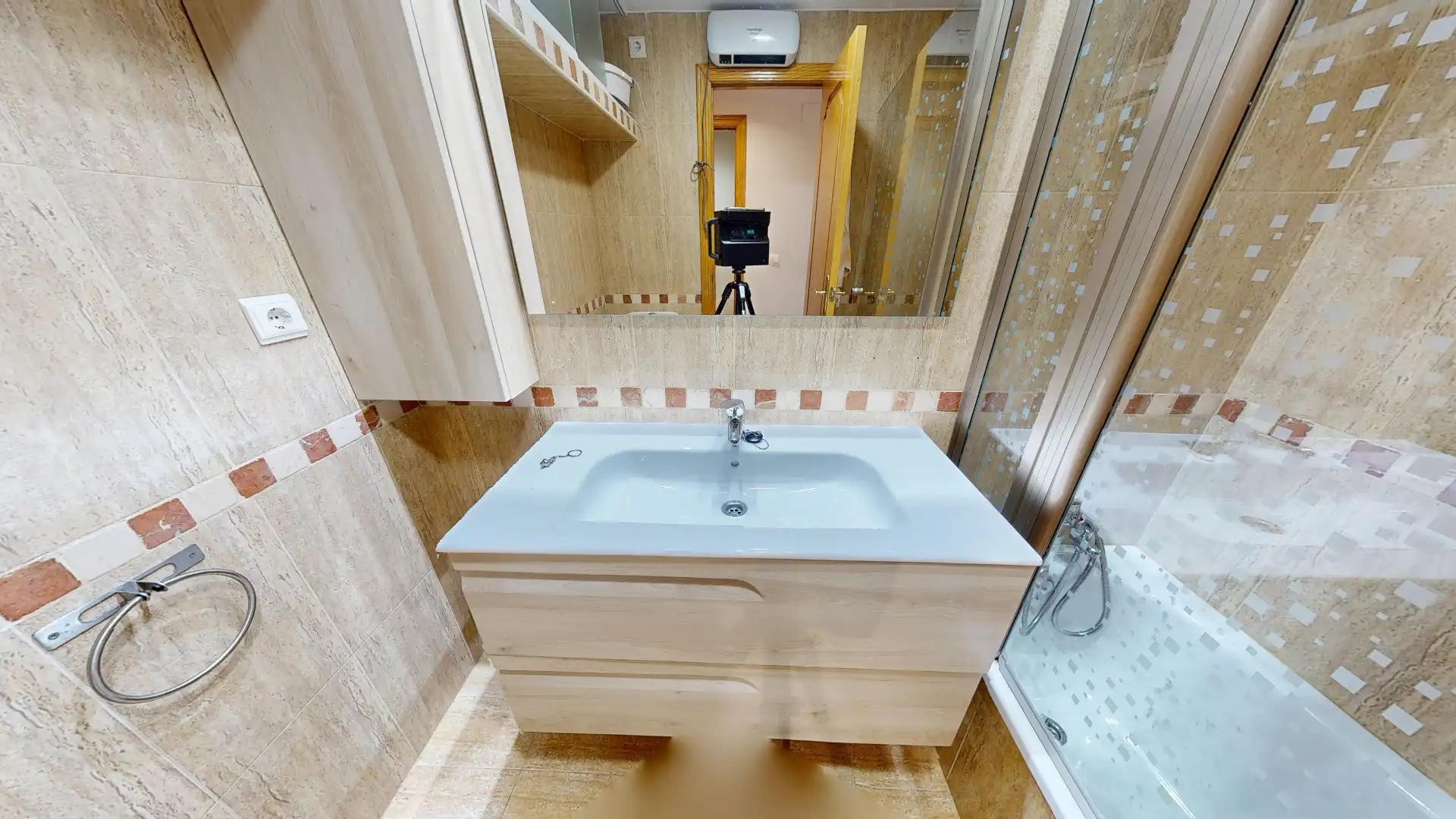Bathroom of Flat for sale in Sant Joan d'Alacant  with Air Conditioner, Heating and Terrace