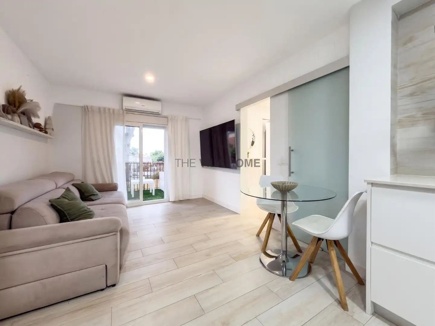 Sala de estar de Piso en venta en Vilanova i la Geltrú con Aire acondicionado, Calefacción y Balcón