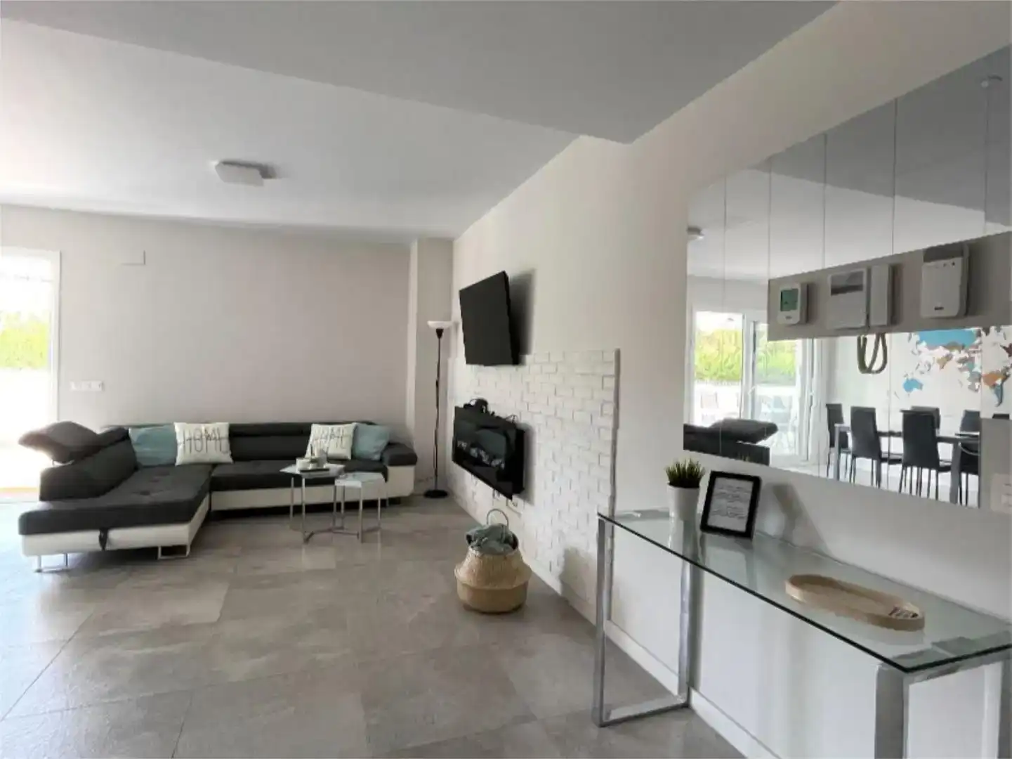 Sala de estar de Piso en venta en Marbella con Aire acondicionado, Jardín privado y Trastero