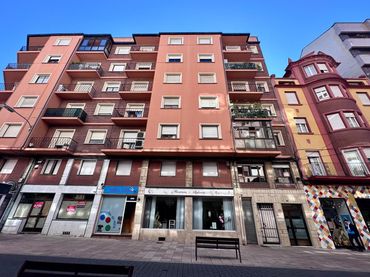 Appartamento con ascensore in vendita a Centro