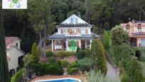 Exterior view of House or chalet for sale in L'Ametlla del Vallès  with Terrace and Swimming Pool