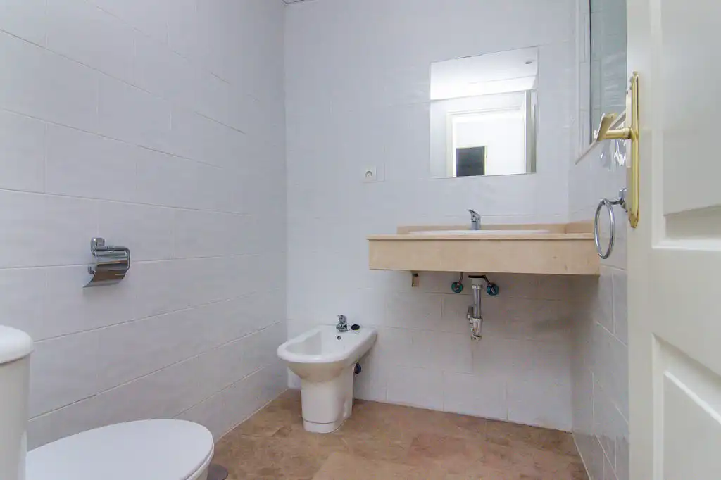 Bathroom of Flat for sale in San Pedro de Alcántara