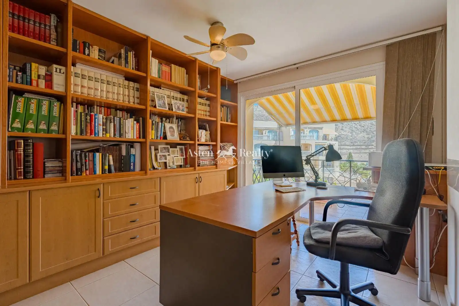 Habitación de Piso en venta en Arona con Terraza, Trastero y Piscina