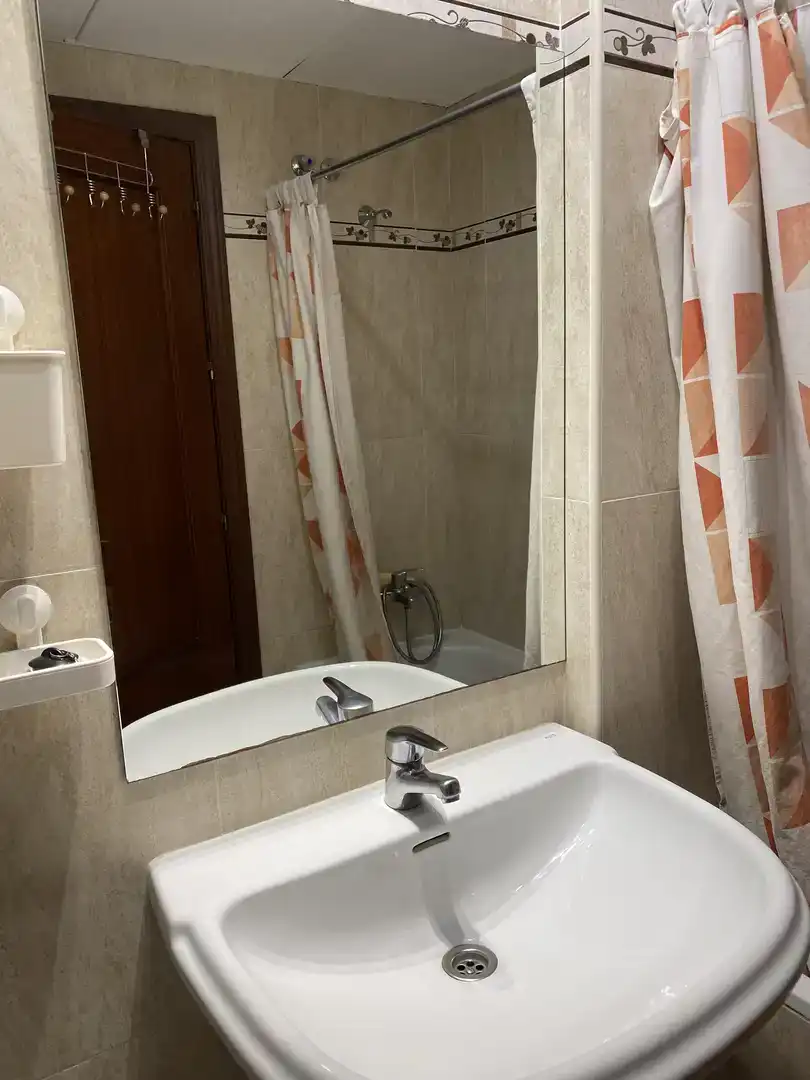 Badezimmer von Wohnung zur Miete in Centro