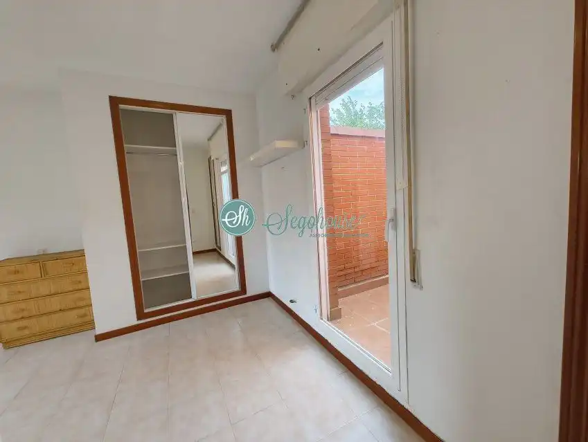 Habitación de Piso en venta en Segovia con Calefacción y Terraza