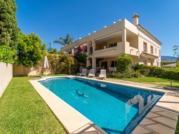 Casa bifamiliare con piscina in vendita a San Pedro de Alcántara