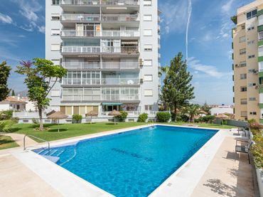 Apartment with pool for sale in Castillo Sohail - Myramar
