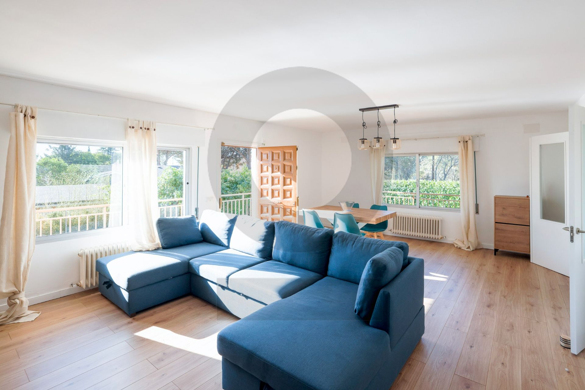Sala de estar de Casa o chalet en venta en El Boalo - Cerceda – Mataelpino con Calefacción, Jardín privado y Parquet