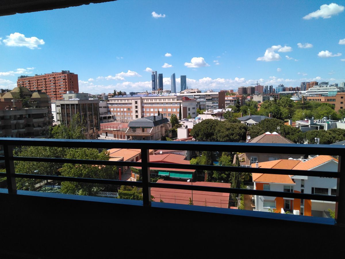 Exterior view of Flat to rent in  Madrid Capital  with Air Conditioner, Heating and Terrace