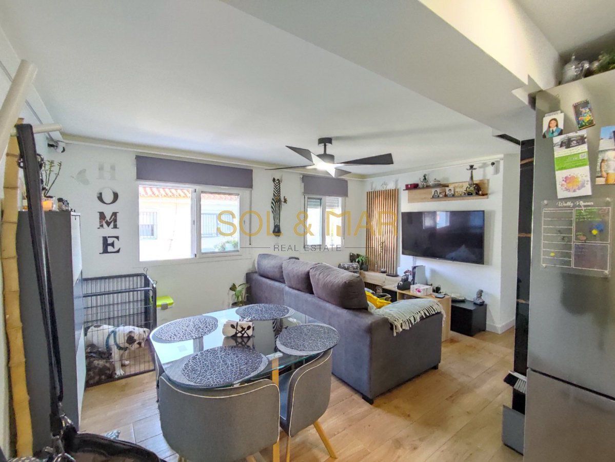 Sala d'estar de Pis en venda en Torremolinos amb Aire condicionat, Calefacció i Moblat