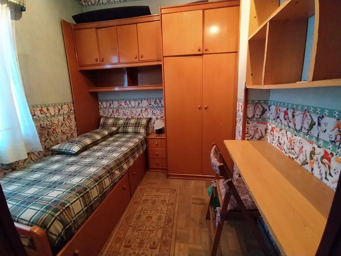 Habitación de Piso en venta en Avilés con Calefacción, Parquet y Terraza