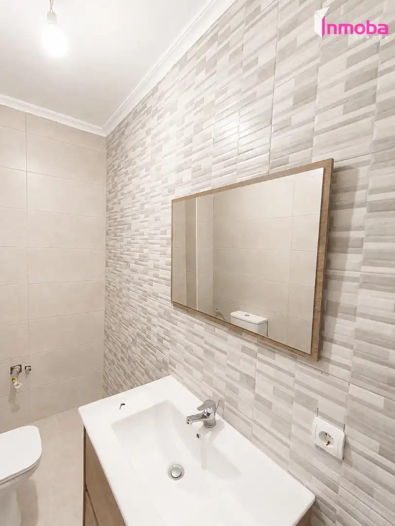 Baño de Piso en venta en Aranda de Duero con Calefacción, Parquet y Terraza
