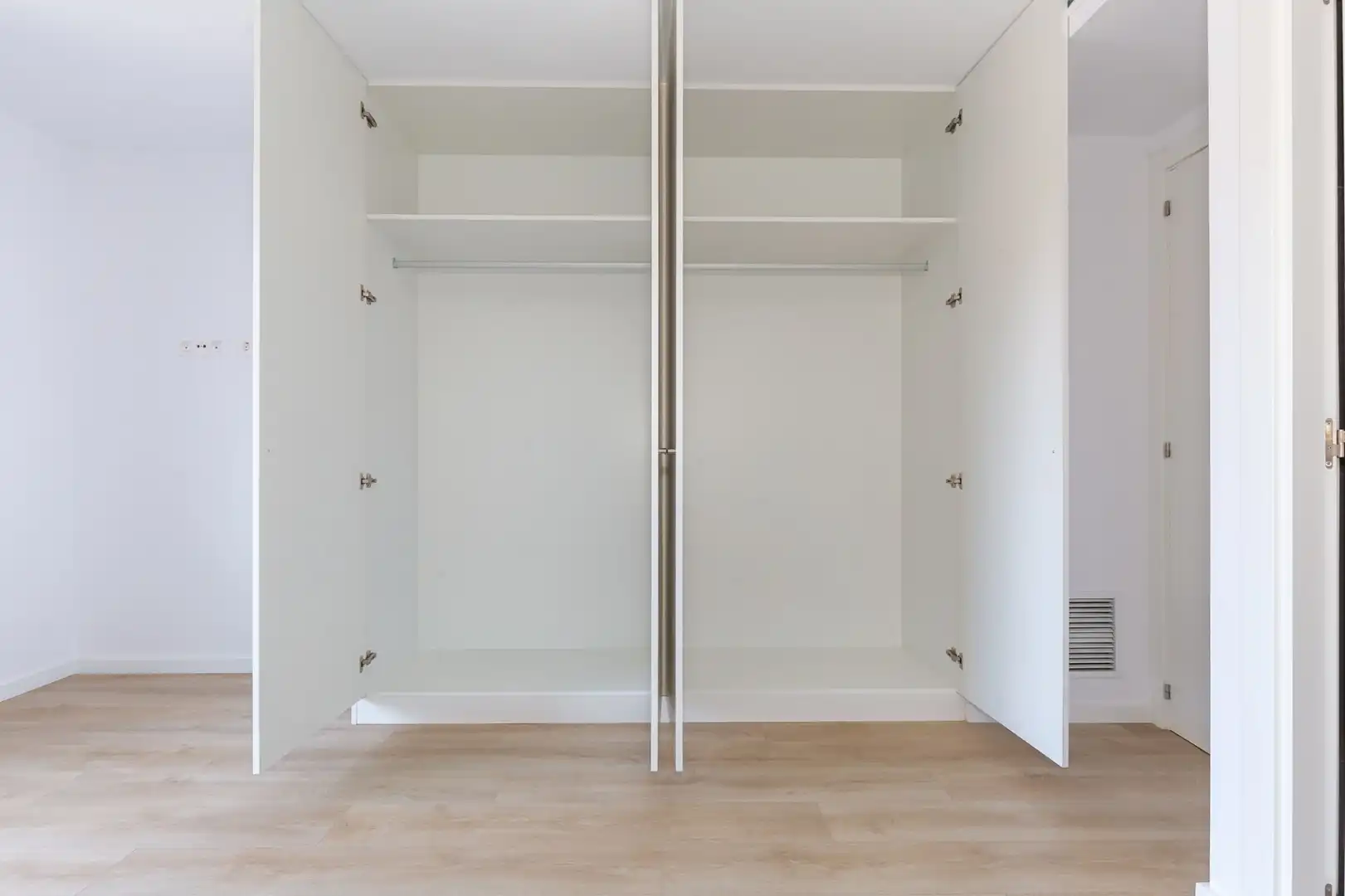 Bedroom of Flat for sale in Sant Feliu de Llobregat  with Air Conditioner, Heating and Terrace