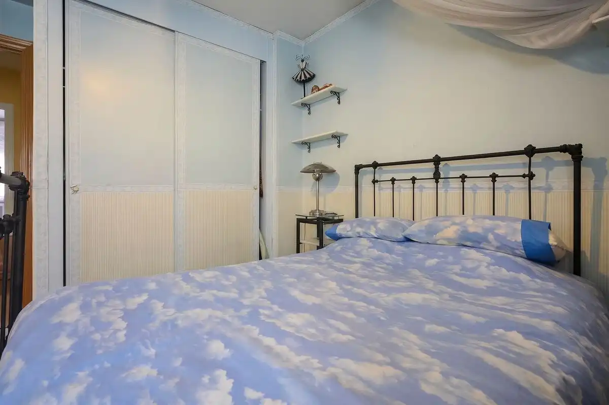 Habitación de Casa adosada en venta en Guadalajara con Aire acondicionado, Calefacción y Terraza