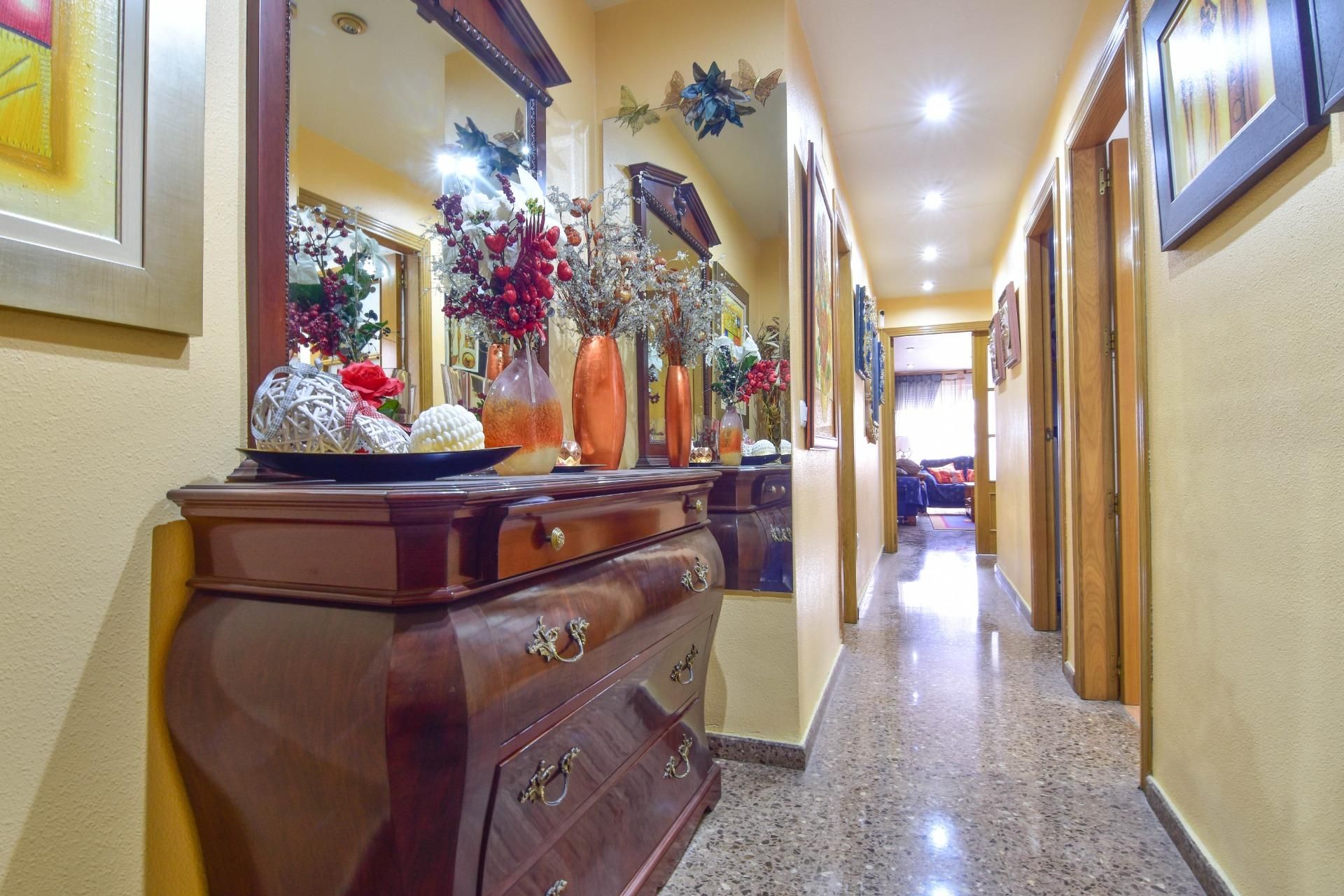 Flat for sale in Benetússer  with Air Conditioner and Balcony