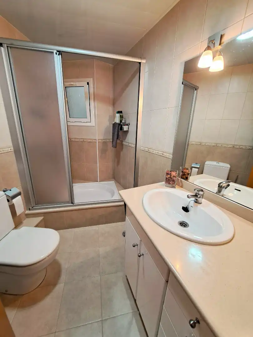 Bathroom of Flat for sale in Els Molins